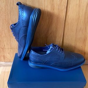 COLE HAAN GRANDEVOLUTION WINGTIPS